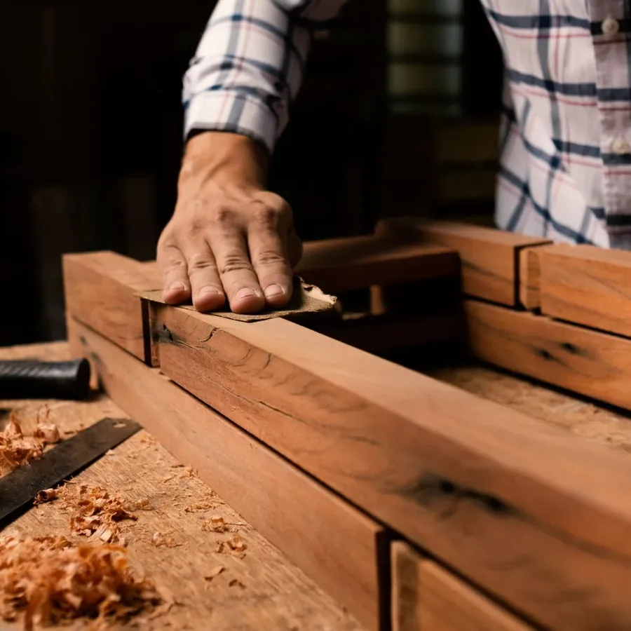 Kệ sách âm tường